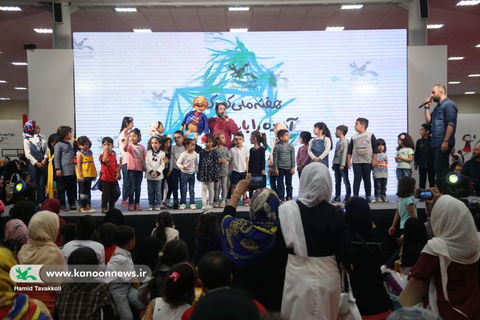 استقبال هنرمندان، مسوولان و خانواده‌ها از برنامه‌های هفته ملی کودک