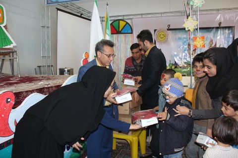 حضور کودکان با نیازهای ویژه در نمایشگاه هفته ملی کودک خراسان شمالی
