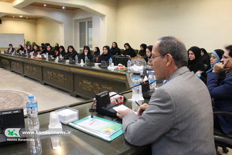 نشست کارشناسان و مسئولین مراکز کانون تهران/ عکس از یونس بنامولایی