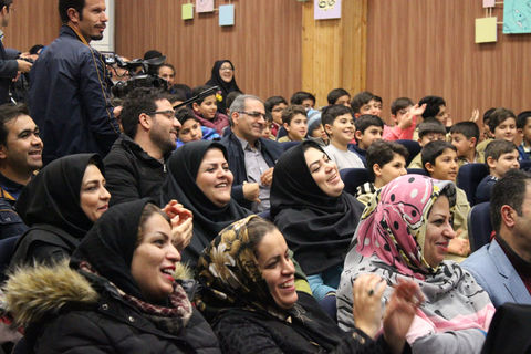 آیین افتتاح بیست و یکمین جشنواره بین‌المللی قصه‌گویی در منطقه‌ی یک کشور در کانون اردبیل