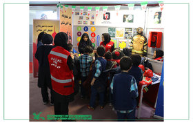 آتش‌نشانی و آموزش ایمنی به کودکان در جشنواره اسباب‌بازی