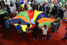 استقبال کودکان از چهارمین جشنواره‌ی ملی اسباب‌بازی
