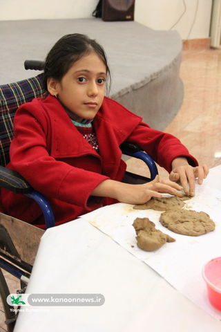 بر بال فرشتگان ـ ویژه برنامه روز جهانی معلولان در مرکز شماره 20 فراگیر کانون تهران/ عکس از یونس بنامولایی