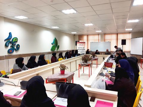 برگزاری کارگاه نجوم ویژه مربیان مسوول فرهنگی مراکز کانون استان کرمانشاه