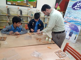 برگزاری کارگاه آموزشی ساخت ماکت هواپیما ملخی سم‌پاش در کانون شماره 2 شوشتر
