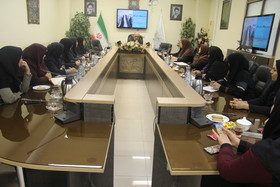 جلسه "بررسی مشکلات زنان شاغل در کانون" برگزار شد.