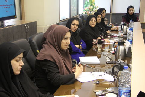 جلسه بررسی مشکلات زنان شاغل در کانون