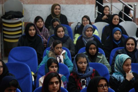 برگزاری نشست ادبی دوپنجره در کانون بوشهر به روایت تصویر