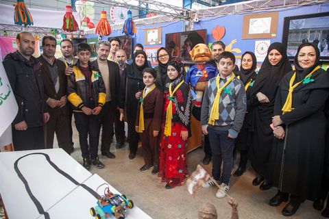 استقبال از غرفه کانون پرورش فکری استان کرمانشاه در نمایشگاه دستاوردهای انقلاب