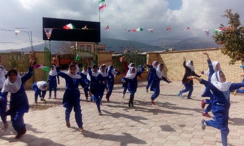 دهه فجر در مراکز فرهنگی هنری کانون فارس