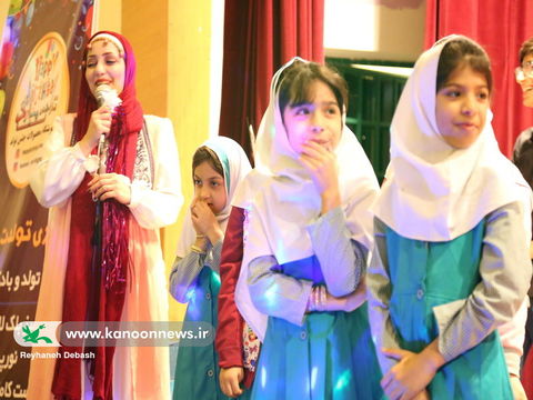 ویژه برنامه های جشن انقلاب در سینما کانون بوشهر به روایت تصویر