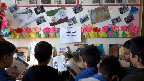 نمایشگاه‌های دهه فجر مراکز فرهنگی و هنری کانون استان قزوین به روایت تصویر