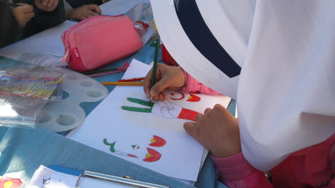 ویژه برنامه «پروازبادبادک ها»و«مسابقه نقاشی» درمحوطه باغ گلستان قلعه فلک الافلاک خرم آباد