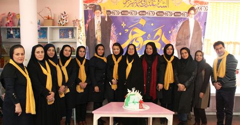 گزارش تصویری همراهی با چهلمین بهار انقلاب در مراکز فرهنگی و هنری کانون استان قزوین
