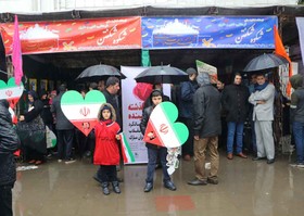 حضور کارکنان و اعضای کانون گیلان در راهپیمایی ۲۲ بهمن