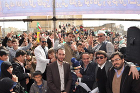 برپایی غرفه کانون پرورش فکری استان زنجان و استقبال بی نظیر مردم در راهپیمایی 22 بهمن سال 97