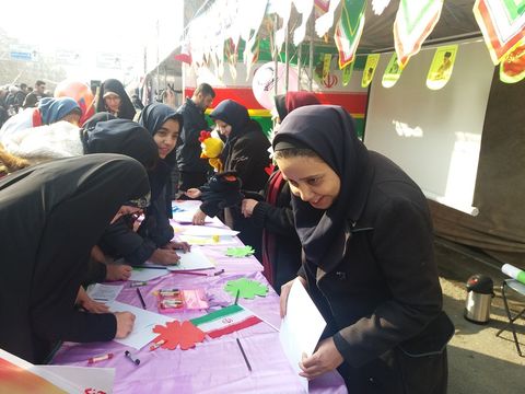 غرفه کانون البرز در راهپیمایی باشکوه یوم الله 22 بهمن