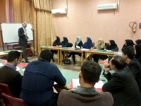 کارگاه آموزشی فعالیت‎ پژوهشی اعضا در کانون گلستان برگزار شد