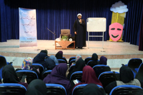 دوره آموزش و توانمندسازی شیوه های انس کودکان و نوجوانان با نماز ویژه مربیان مراکز کانون بوشهر