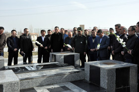 روز بزرگداشت شهدا در جوار شهید گمنام