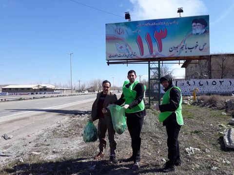 مشارکت اداره کل کانون استان اردبیل در پاک‌سازی ورودی شهر‌ها و محور‌های مواصلاتی