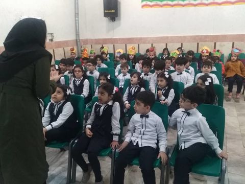 اعضای مراکز فرهنگی و هنری کانون مازندران به استقبال نوروز رفتند 