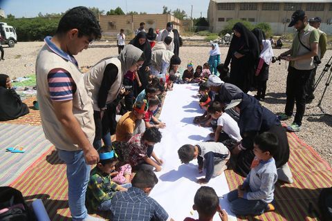 کاروان امداد فرهنگی «پیک امید» کانون در مناطق سیل‌زده خوزستان(۲)