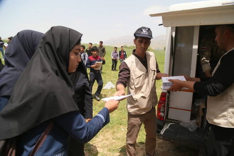 پیک امید کانون در مناطق سیل‌زده استان لرستان