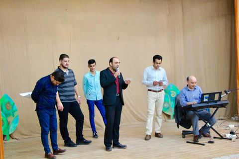 گزارش تصویری کارگاه آموزشی سرود در کانون قم با حضور سهیل مطیعا