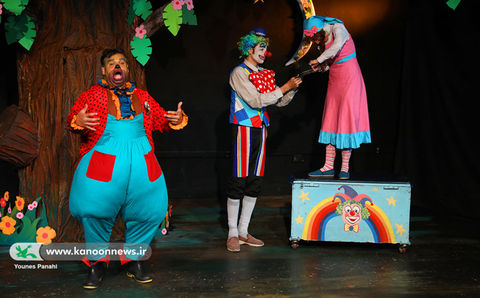 اجرای نمایش خرس آرکانسا در مرکز تئاتر کانون