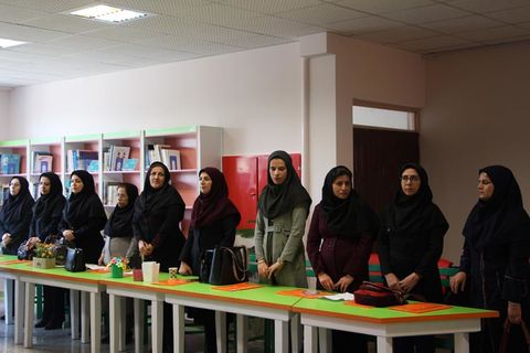 گردهمایی آموزشی و نشست تخصصی مربیان مسئول ،مربیان کتابخانه های سیار روستایی و مربیان ادبی کانون کردستان در سنندج به روایت تصویر