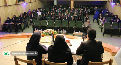 اولین نشست فصل مربی مسولان مراکز کانون استان تهران