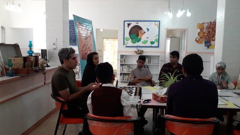 دومین نشست انجمن ادبی آینه‌های ناگهان مراکز پنج‌گانه کانون شهرستان  اندیمشک