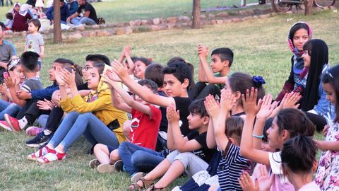 گزارش تصویری استقبال  از چهارمین اجرای «پویش گرم کتاب» توسط کانون استان قزوین