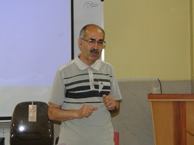 برگزاری انجمن قصه گویی وآموزش مربیان قصه گو در کانون اصفهان