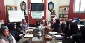 سلسله دوره‌های آموزشی انجمن نمایش کانون پرورش فکری در یزد، برگزار شد