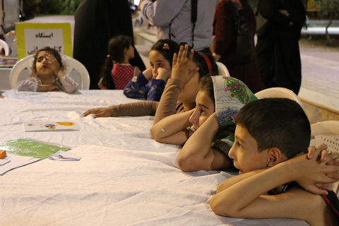 استقبال کودکان سمنانی از ایستگاه سوم کتاب‌خوانی