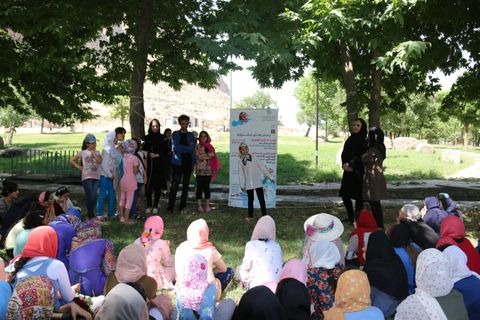 برگزاری اردوی فرهنگی با طعم قصه گویی در کرمانشاه