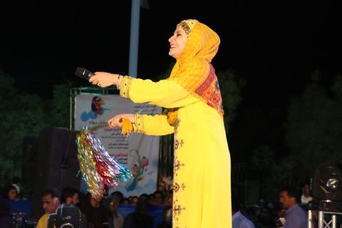 روزهای پایانی شادپیمایی عروسک‌های غول‌پیکر در کرمان
