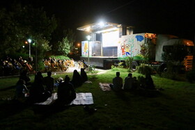 نمایش فیلم‌های کانون در خیابان‌های اصفهان