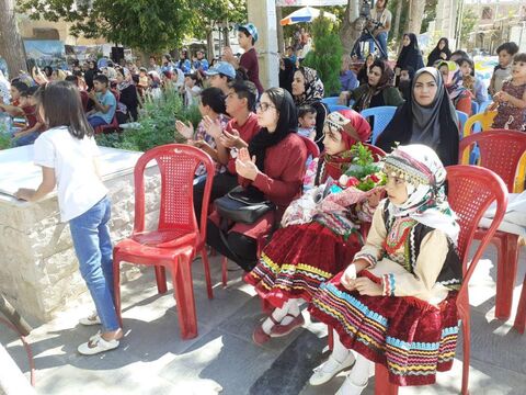 اجرای قصه گویی اعضای کانون در ویژه برنامه جشنواره تولیدات رسانه ای مراکز استان ها در اسفراین