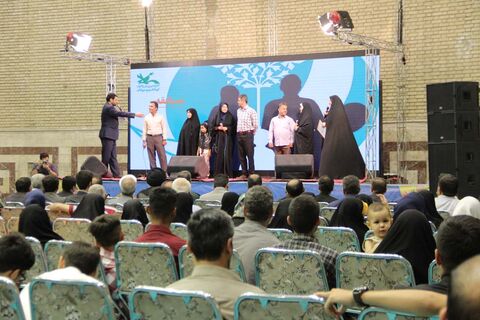 همایش روز خانواده و نهمین پویش ملی فصل گرم کتاب در البرز