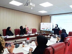 دوره آموزش« فنون ومهارت‌های قصه‌گویی» ویژه مربیان مهدهای کودک در البرز برگزار شد