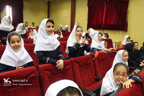 آغاز هفته کودک برای کودکان مناطق محروم تبریز با اجرای برنامه‌های متنوع توسط کتابخانه سیار شهری تبریز