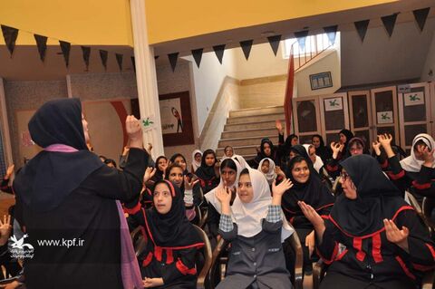 اجرای ویژه برنامه های هفته ملی کودک در مدرسه استثنایی زمردیان کرج