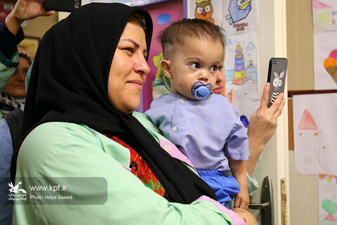 عیادت از کودکان بستری بیمارستان قلب شهید رجایی, اجرای نمایش و اهدای کتاب