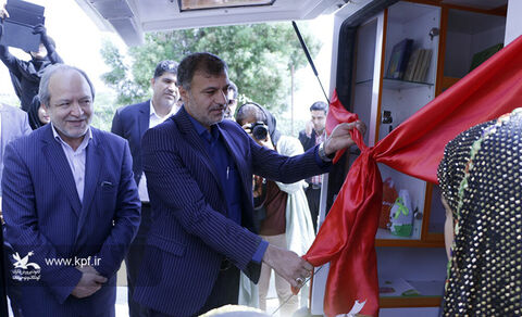 افتتاح دو دستگاه کتابخانه سیار روستایی شهرستان بندرعباس