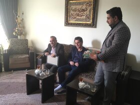 دیدار مدیر کل کانون استان آذربایجان شرقی با خانواده شهید محرم شهبازیان