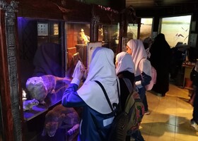 بازدید اعضای کانون علی آباد کتول از موزه کبود وال