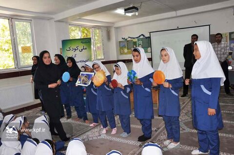 اجرای فعالیت های فرهنگی در هفته ملی کودک برای کودکان روستای «قوهه»